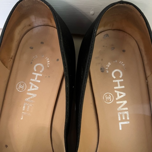 Chanel point toe flats - Picture 3 of 6